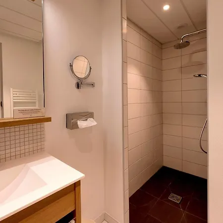 Logis Grand Des Bains 3*
